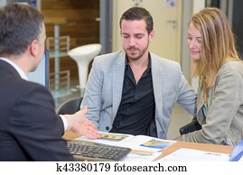 סוכן של מקרקעין