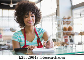 sorrindo, garçonete, escrita, ligado, notepad