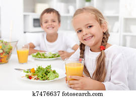 crianças comendo, um, refeição saudável