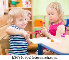 kinder, machen, künste handwerke, in, kindergarten, mit, interesse kinder, machen, künste handwerke, in, kindergarten, mit, interesse