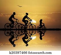 famille, cyclisme, à, coucher soleil