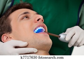 רופא שניים, עם, א.ו., אור