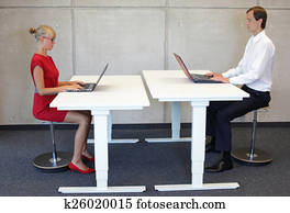 נכון, לשבת, מעמד גוף