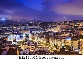lisboa, portugal, skyline, à noite lisboa, portugal, skyline, à noite