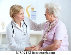 אישה בכירה, לבקר, a, רופא
