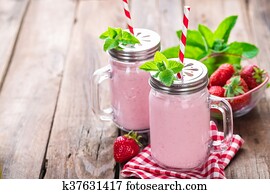 strawberry smoothie strawberry smoothie