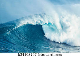 Powerful Ocean Wave