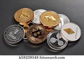 verschieden, geldmünzen, von, crypto, währung, auf, a, dunkler hintergrund