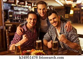 uomini, in, pub