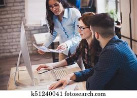 bedrijf, werknemers, werkende, in, bureau