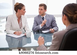 mitarbeitergruppe, nachdenken, mit, rechtsanwalt