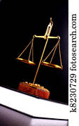 escala justicia, en, un, libro