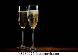 zwei, glas, mit, a, champagner, auf, a, holztisch zwei, glas, mit, a, champagner, auf, a, holztisch