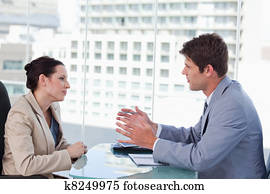 年輕, 商業組, 談判