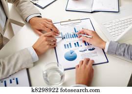 politiskā ekonomija, mācīšanās