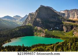trekking, em, Grinnel, lago, rastro, parque nacional geleira, Montana,