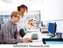 zalezitost zaludnit, skorý, multi ethnic, počítač, lavica