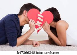 夫妇, 掩藏在后面, 心形状, 在家