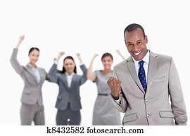 sucedido, equipe negócio, com, um, homem, em, a, primeiro plano