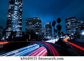 los angeles, urbano, cidade, em, pôr do sol, com, auto-estrada, tráfego