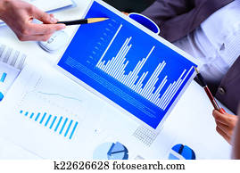 majúci peniaze, prednáška, charts, a, graphs, on  stol