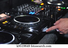 DJ mixing station and turntable DJ mixing station and turntable