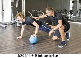 Fitness coach advice to trainee Fitness coach advice to trainee