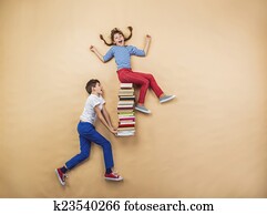enfants, à, livres