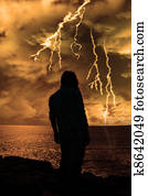 mulher, olha, saída, em, tempestade, como, se, vida, é, apenas, para, muito