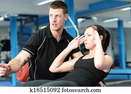 Stomach crunches with personal trainer Stomach crunches with personal trainer