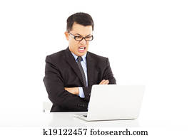 غاضب, الرجل أعمال, إعتبر, laptop, أيضا, تقاطع, الاذرع