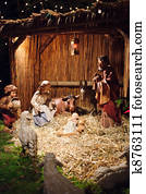 weihnachtsnativityszene, mit, 3 könige, präsentieren, geschenke, to, jesuskind, mary & joseph