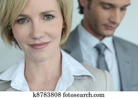 femininas, e, executivo masculino