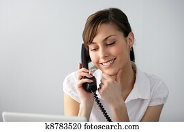 morena, recepcionista