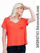 מתבגר, אישה מסתכלת, רחוק, ב, ה, תמוך, עם, העבר, מעל, ה, עיניים