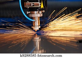 laser, corte, de, metal, folha, com, faíscas