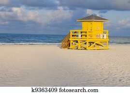 Lifeguard Hut Yellow