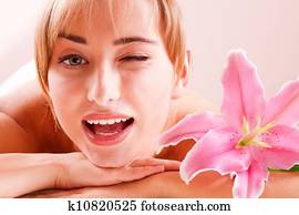  body beatiful women relax in spa