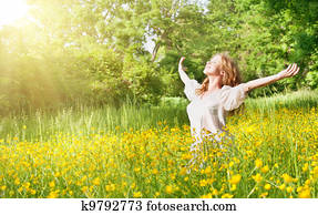 bonito, menina, desfrutando, a, verão, sol