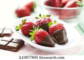chocolate dipped strawberries chocolate dipped strawberries