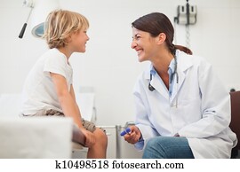 doutor, sorrindo, para, um, criança