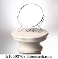free-standing mirror - Single greek column