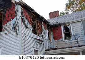 Haus Abstellgleis Fotos | 1000+ Haus Abstellgleis Bilder | Fotosearch