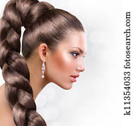 Long Healthy Hair. Beautiful Woman Portrait with Long Brown Hair 