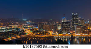 Pittsburgh skyline panorama.