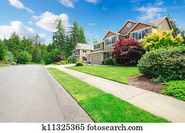 Grün, groß, fochten, hinterhof, mit, bäume. Stock Foto | k11325288