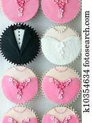 Wedding party cupcakes Wedding party cupcakes