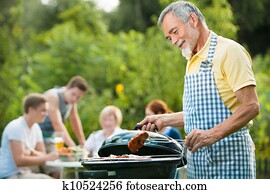 משפחה, בעל מנגל, מפלגה