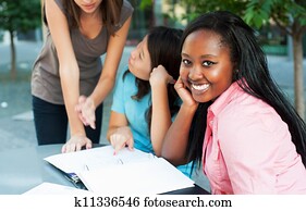 סטודנט, לחייך, במצלמה