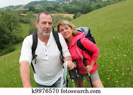 closeup, od, senior couple, prostredníctvom, jeden, túlavý, deň